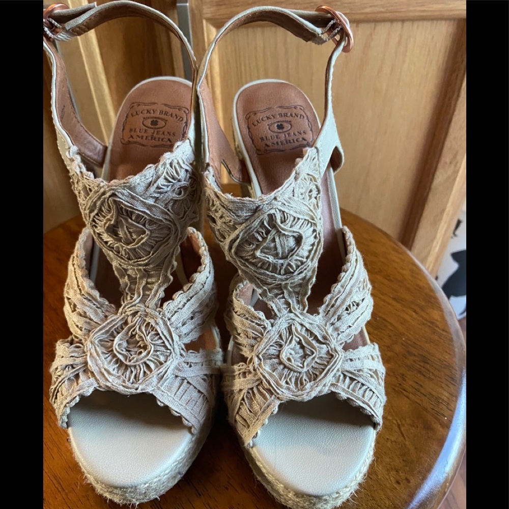 Lucky Brand Wedge Sandals